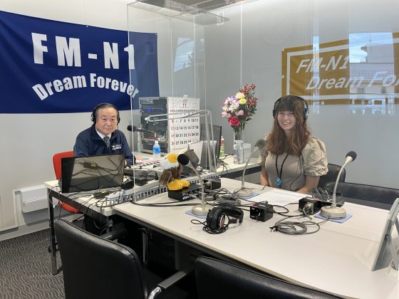 てくてく地球交差点　11/15, 11/22 放送　ゲスト：ニコル・ナビティーさん