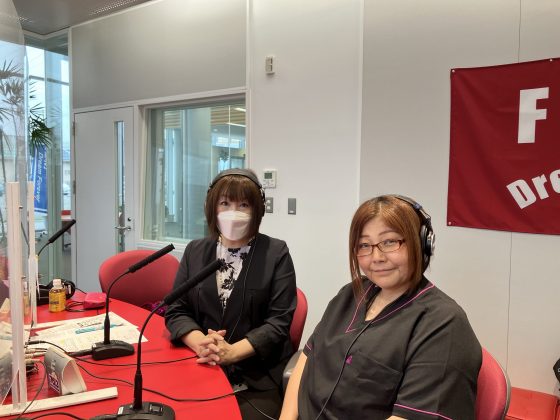 看護師 垣本優佳さん(右)「谷口悦子の暮らし上手に」