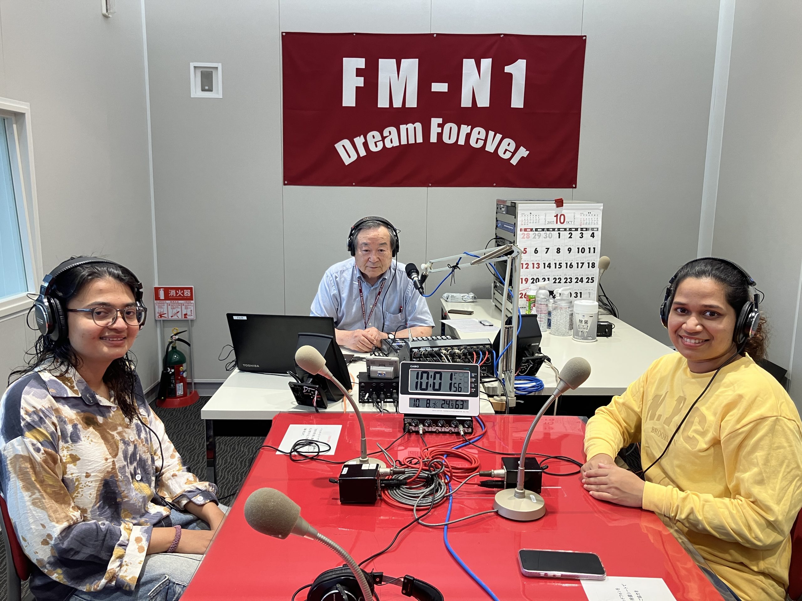 KIT情報工学科　留学生 デウミ・カヴィニアさん　サディーカ・タルシさん　（スリランカ）てくてく地球交差点 11/12, 11/19 OA